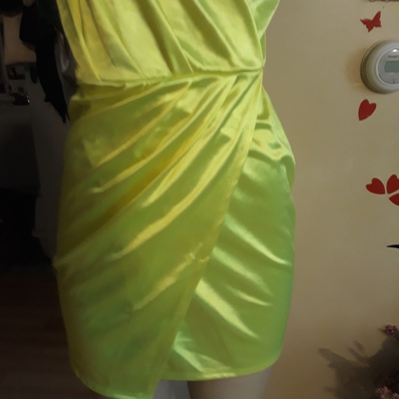 Lime Green Mini dress - Picture 3 of 7